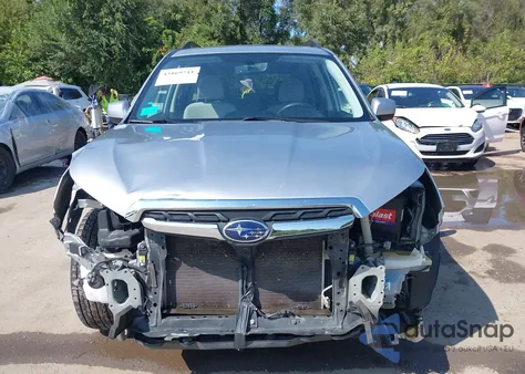 2018 Subaru Forester 2.5I Premium z USA, uszkodzony, nr VIN JF2SJAEC3JH435999